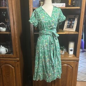 Chic Green Floral Midi Dress Size M/L